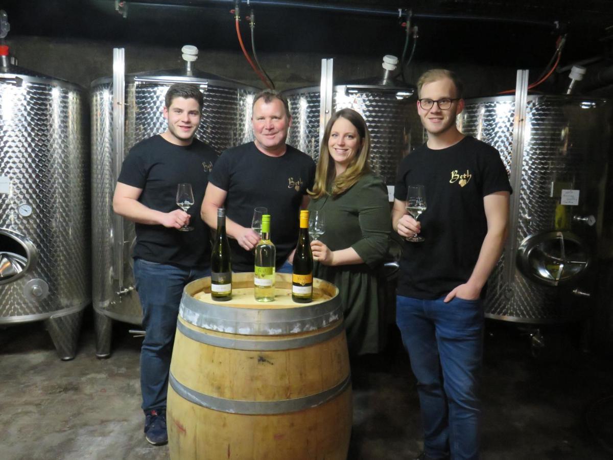 Weingut Und Gaestehaus Wolfgang Beth Kinheim Zewnętrze zdjęcie